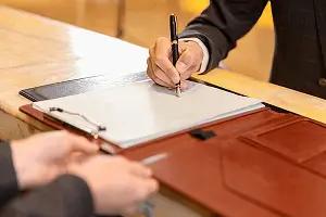 特立尼达和多巴哥人到青海旅游的一周旅游攻略